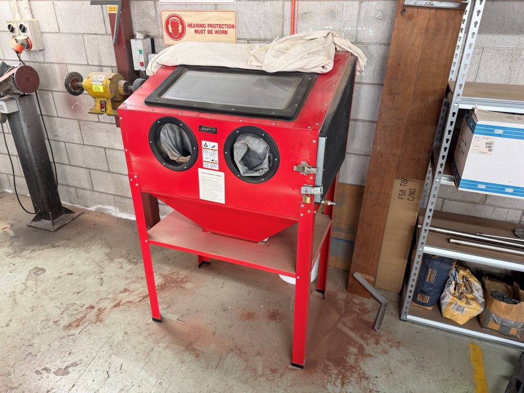 Sandblast Cabinet