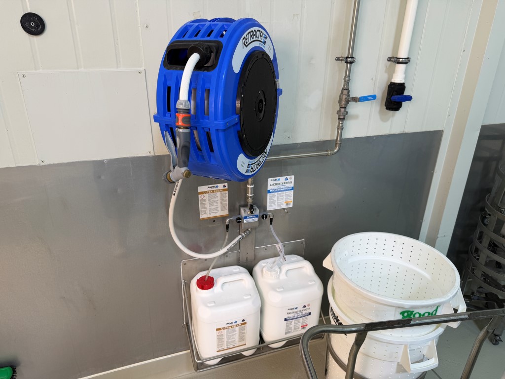 Hose Reel with Foamer (x2)