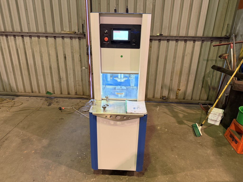 Gyratory Compactor
