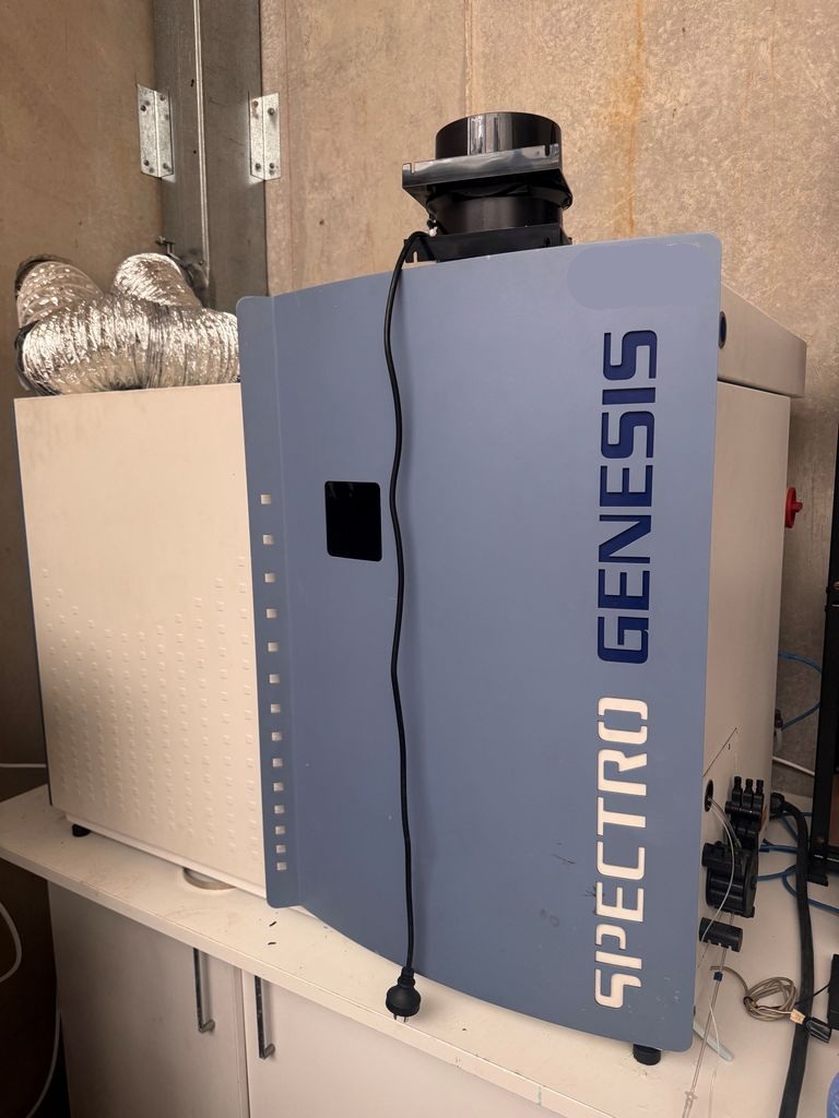 Spectrometer