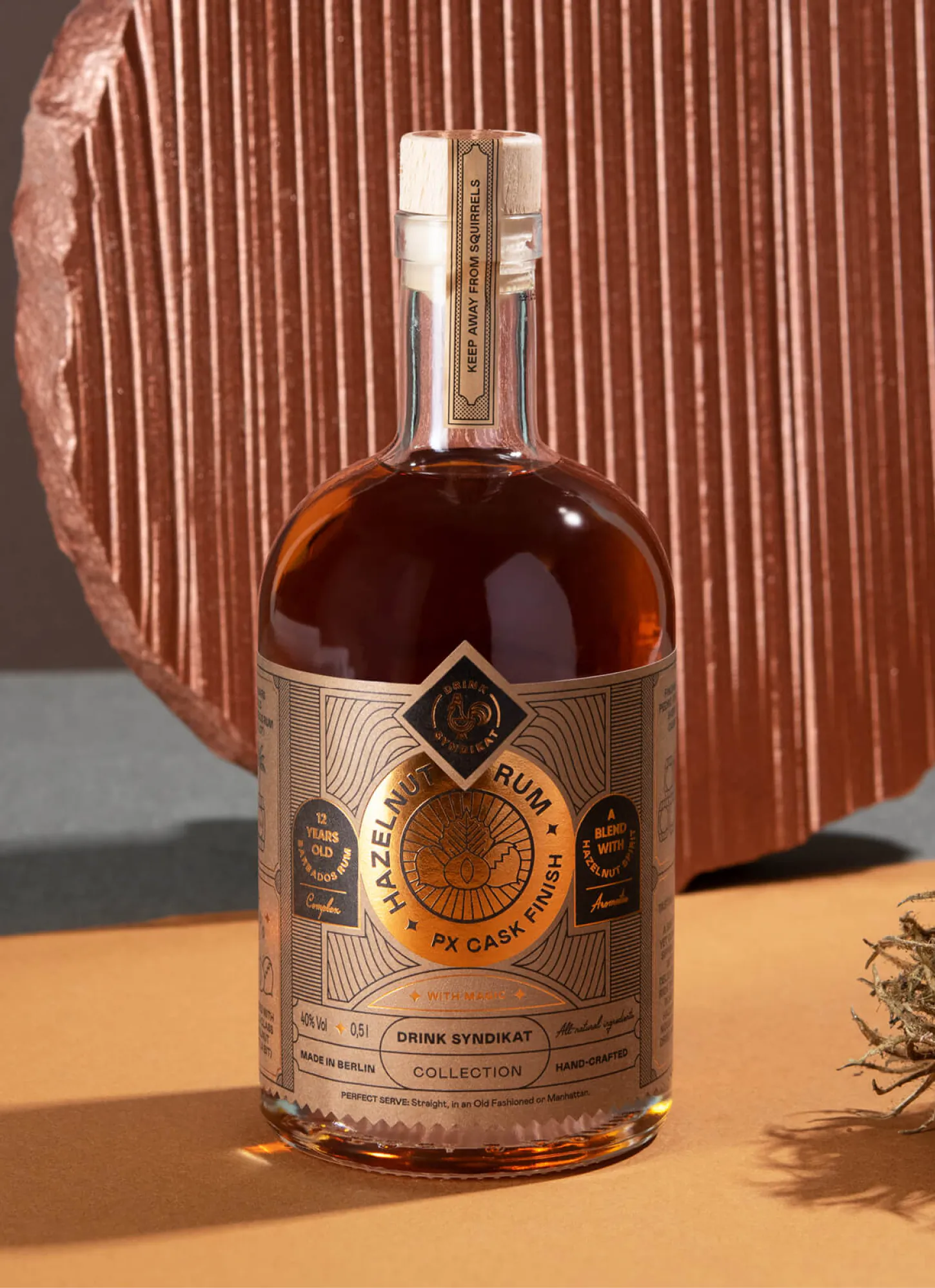 „Hazelnut Rum“-Flasche