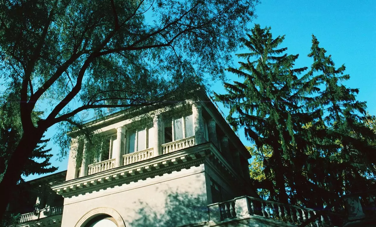 Laurel Canyon White Glove Relocation