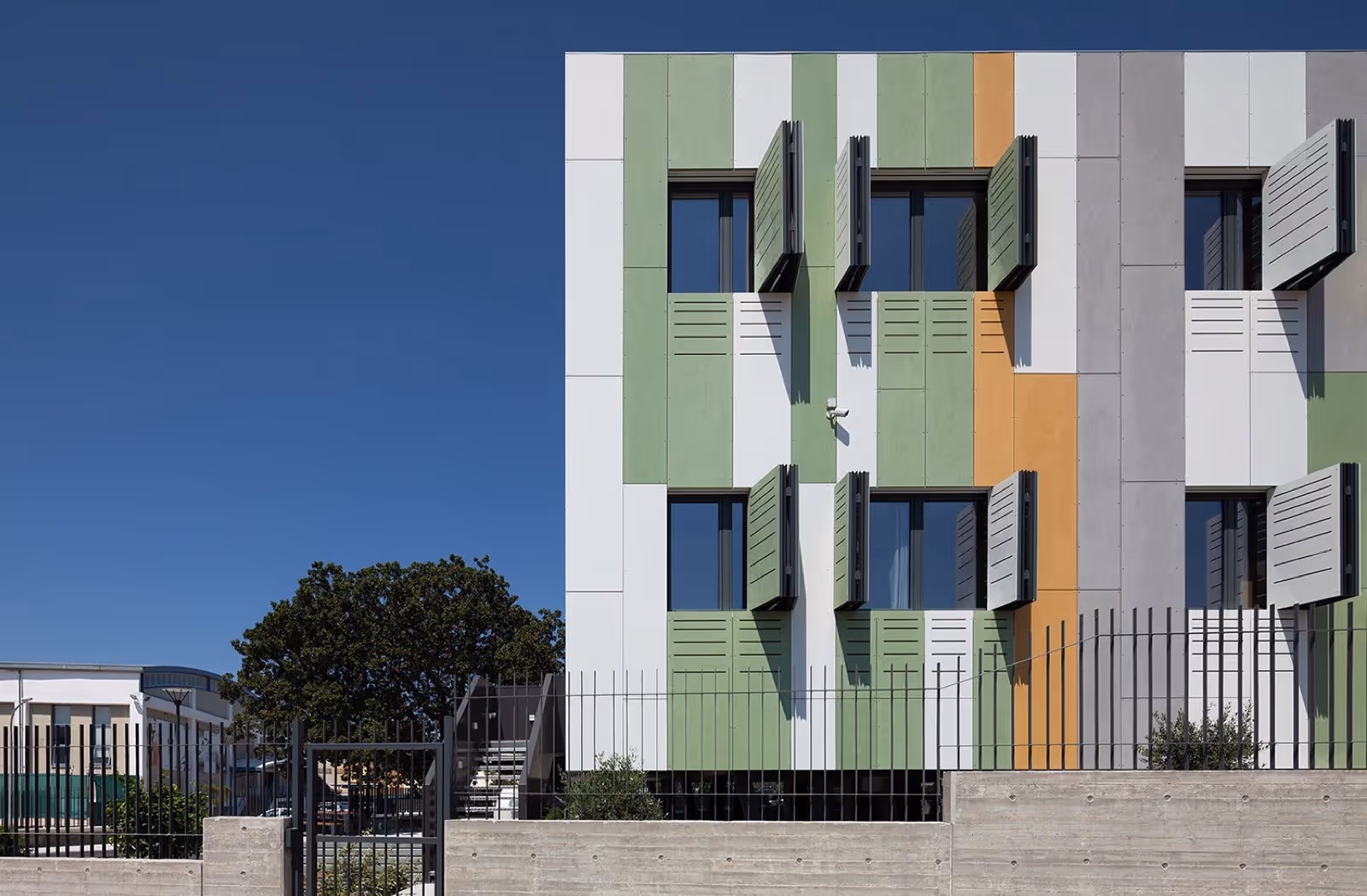 Industrie Arc Fibreclad Facade