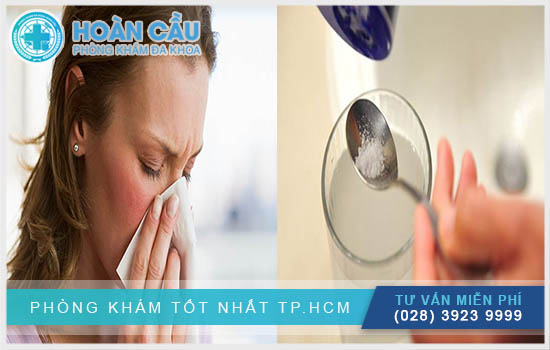 Có nhiều người tự chữa viêm xoang với nước muối