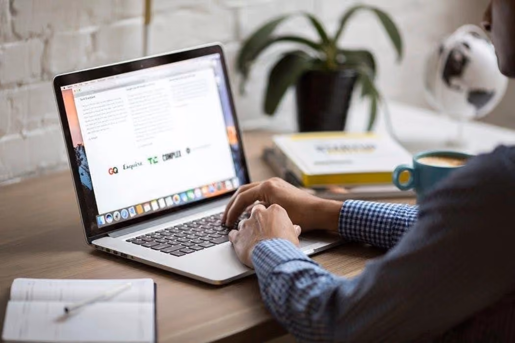 contoh email lamaran kerja