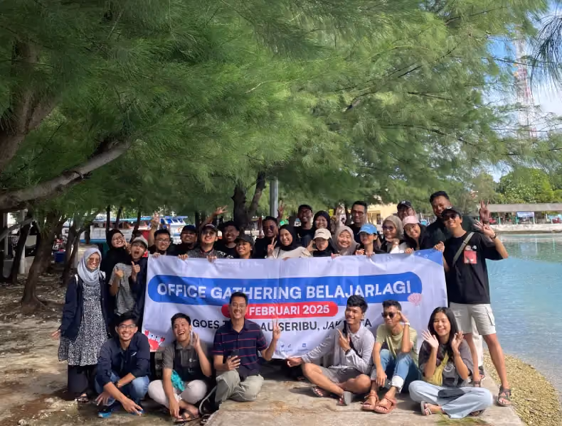 Tema Outing Bertema Petualangan & Relaksasi