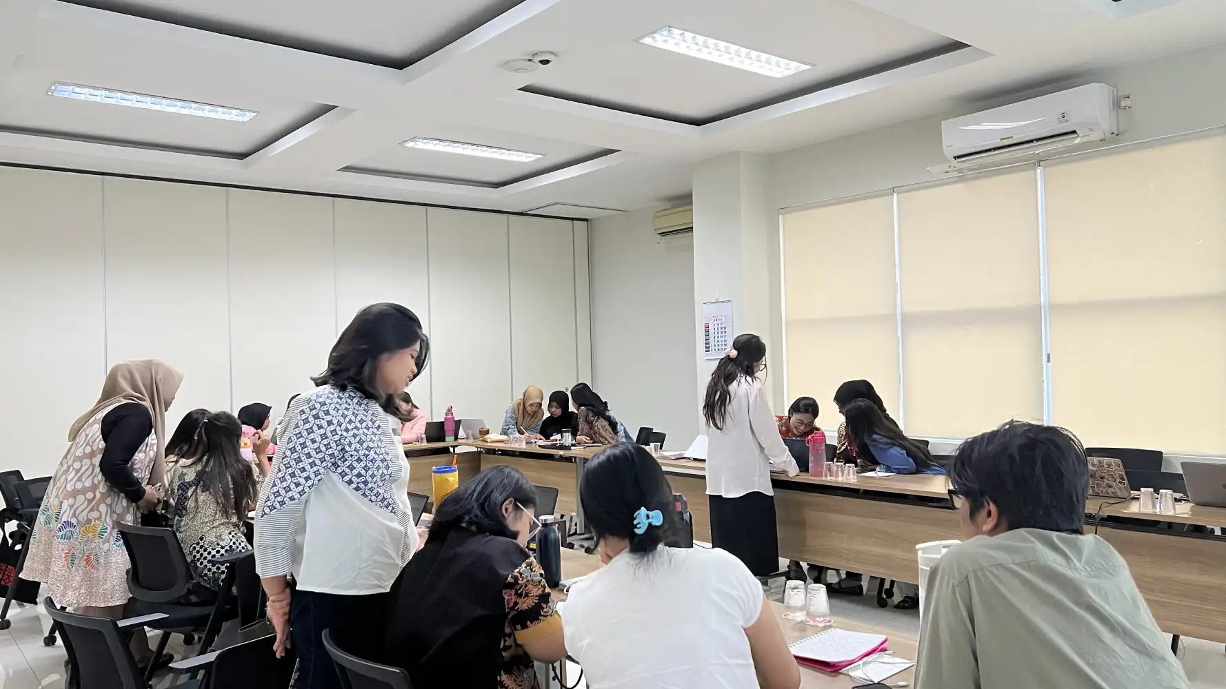 pelatihan karyawan gloria origita