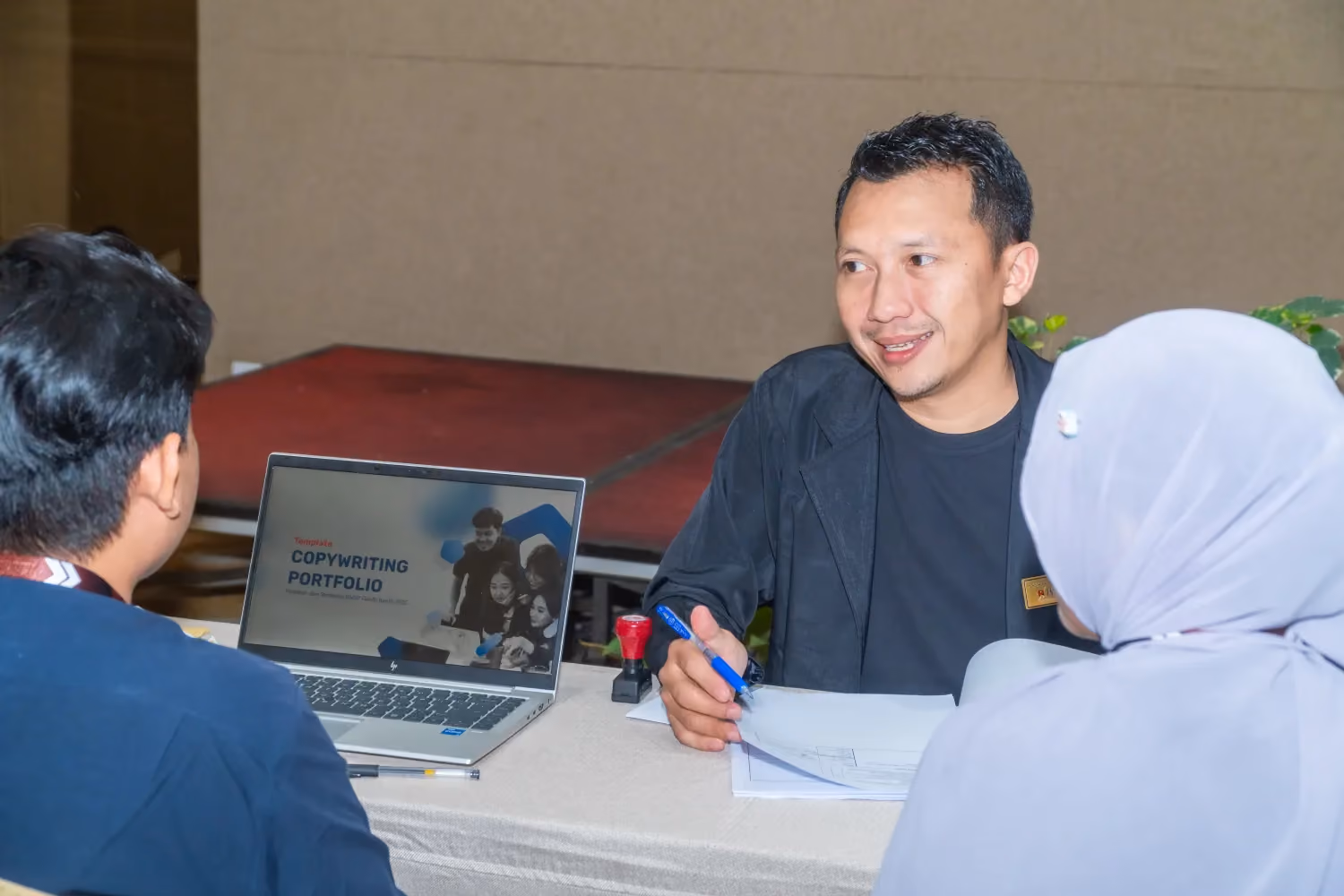 cara menjawab mengapa and aingin bekerja di perusahaan kami?