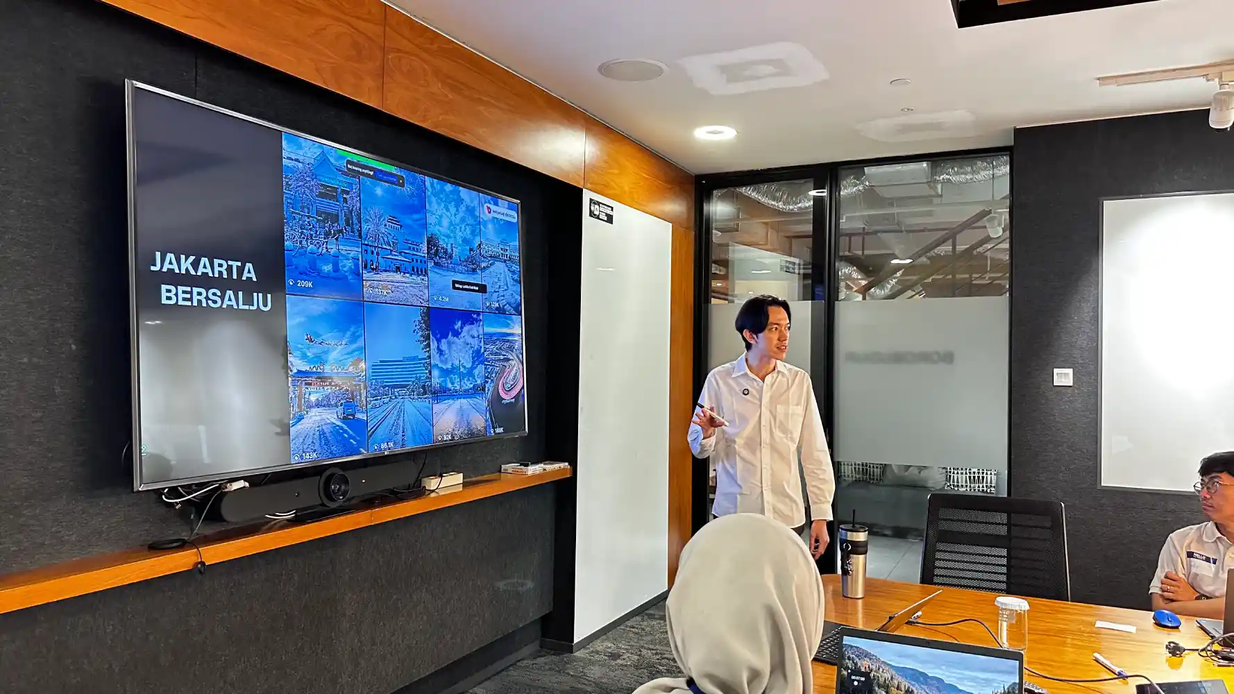 training karyawan Dentsu tentang Artificial Intelligence bersama Belajarlagi