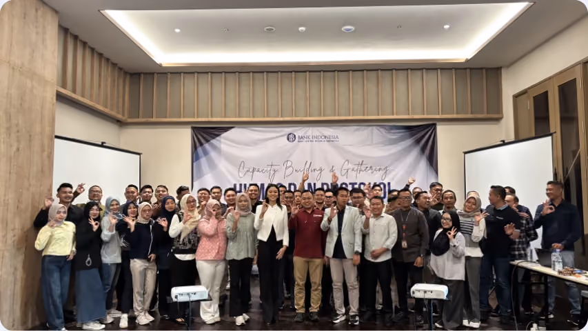 Tentang Program Pelatihan Komunikasi dan Protokoler