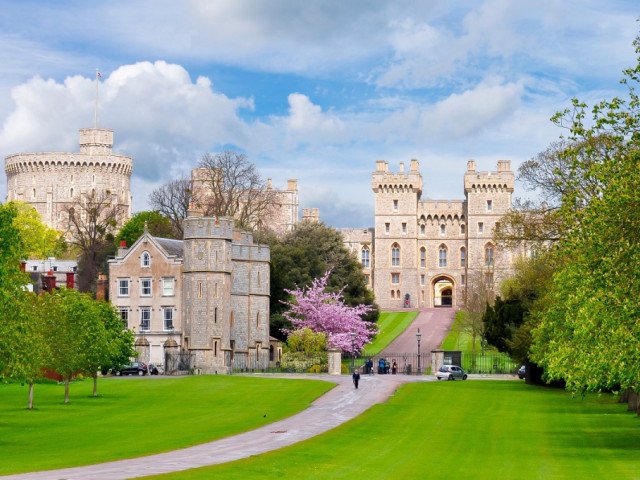 Queen's Platinum Jubilee Walk