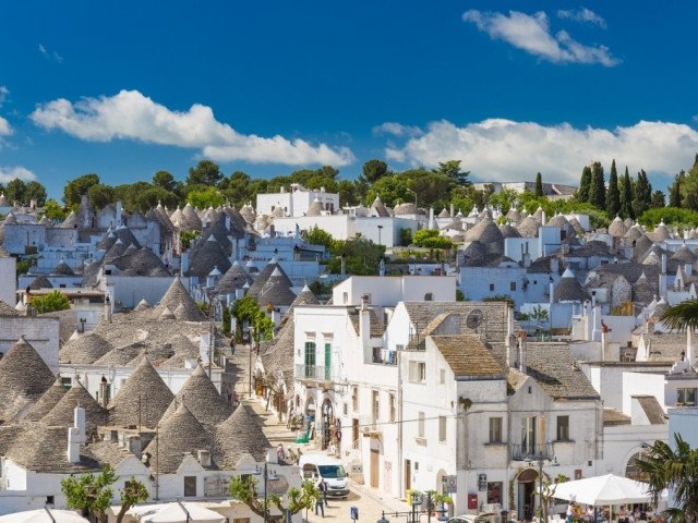 Southern Italy: Trulli Marvellous