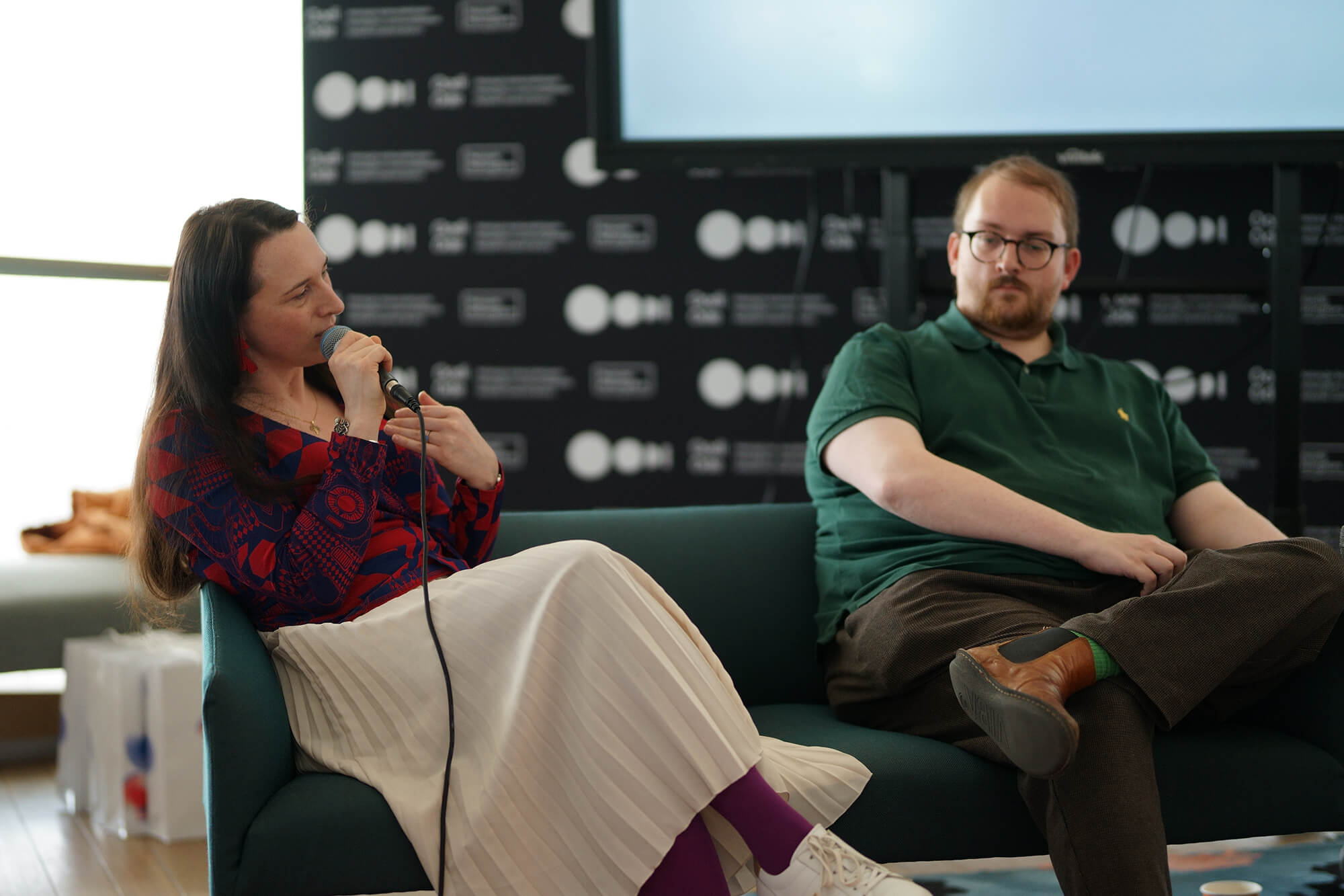 Panel Analog Futures podczas Helsinki Analog Festival w bibliotece Oodi w Helsinkach