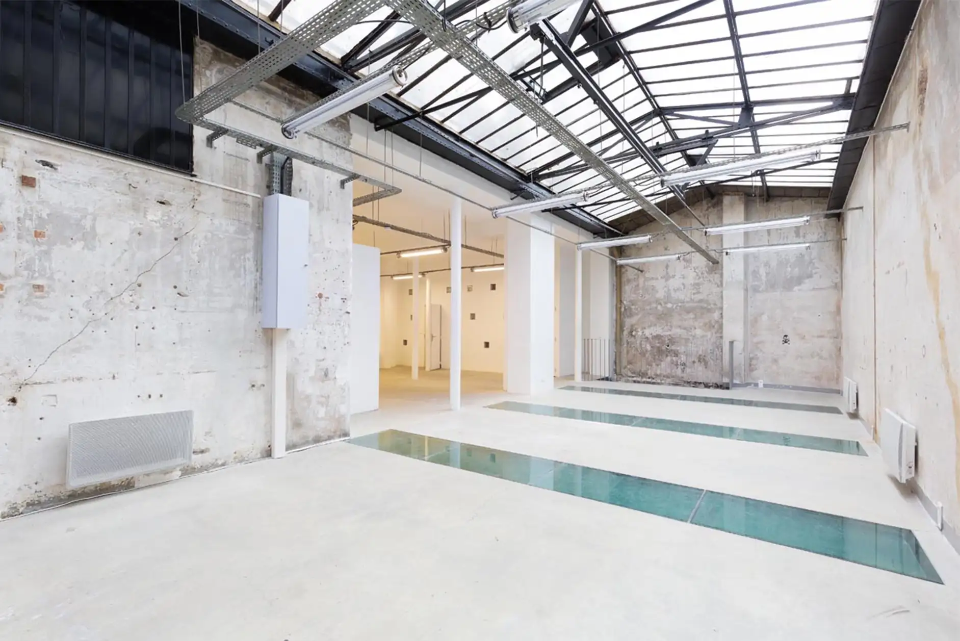 Photo showroom filles du calvaire