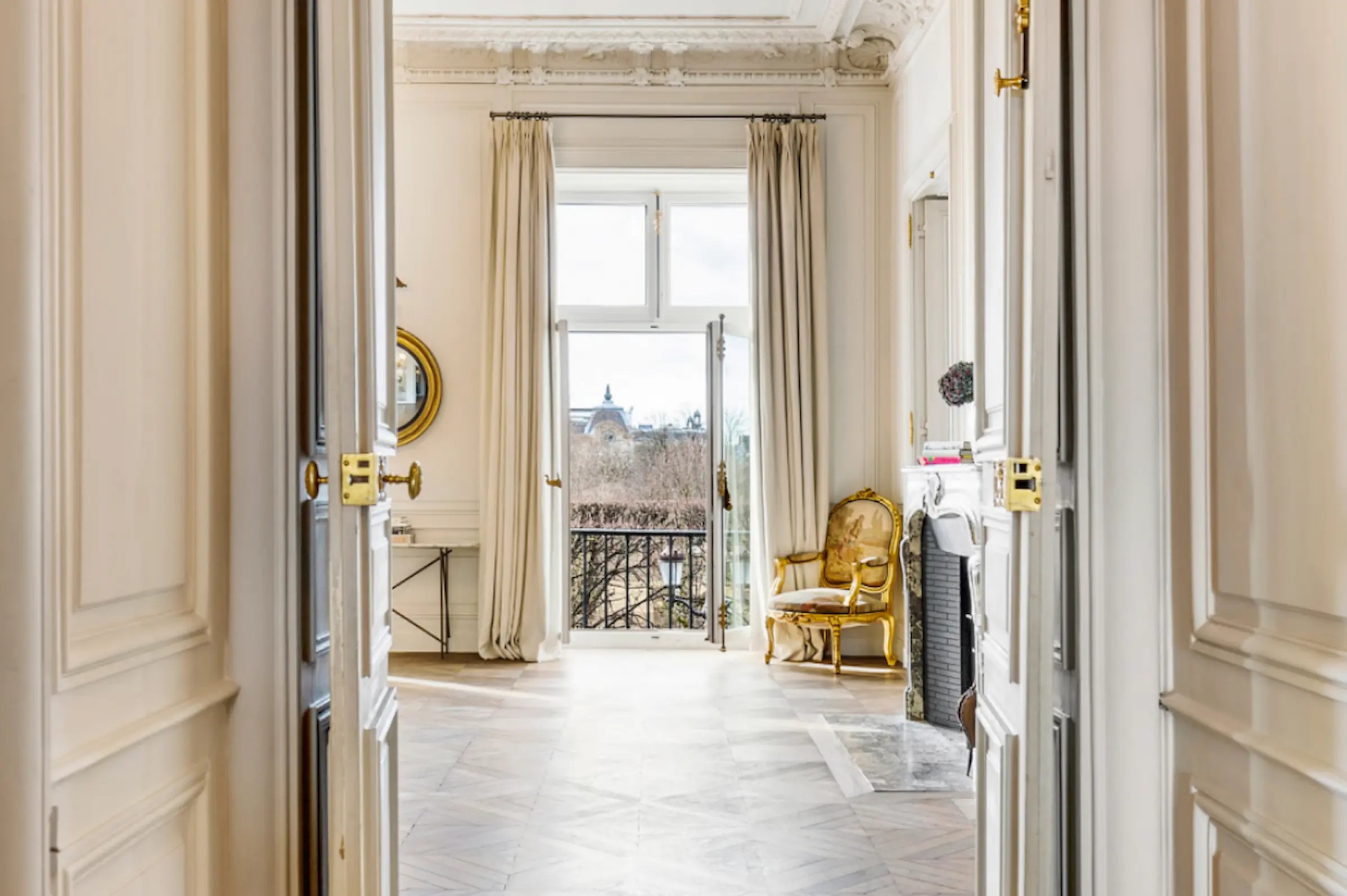 Rent a showroom rue de Rivoli, 1st Paris