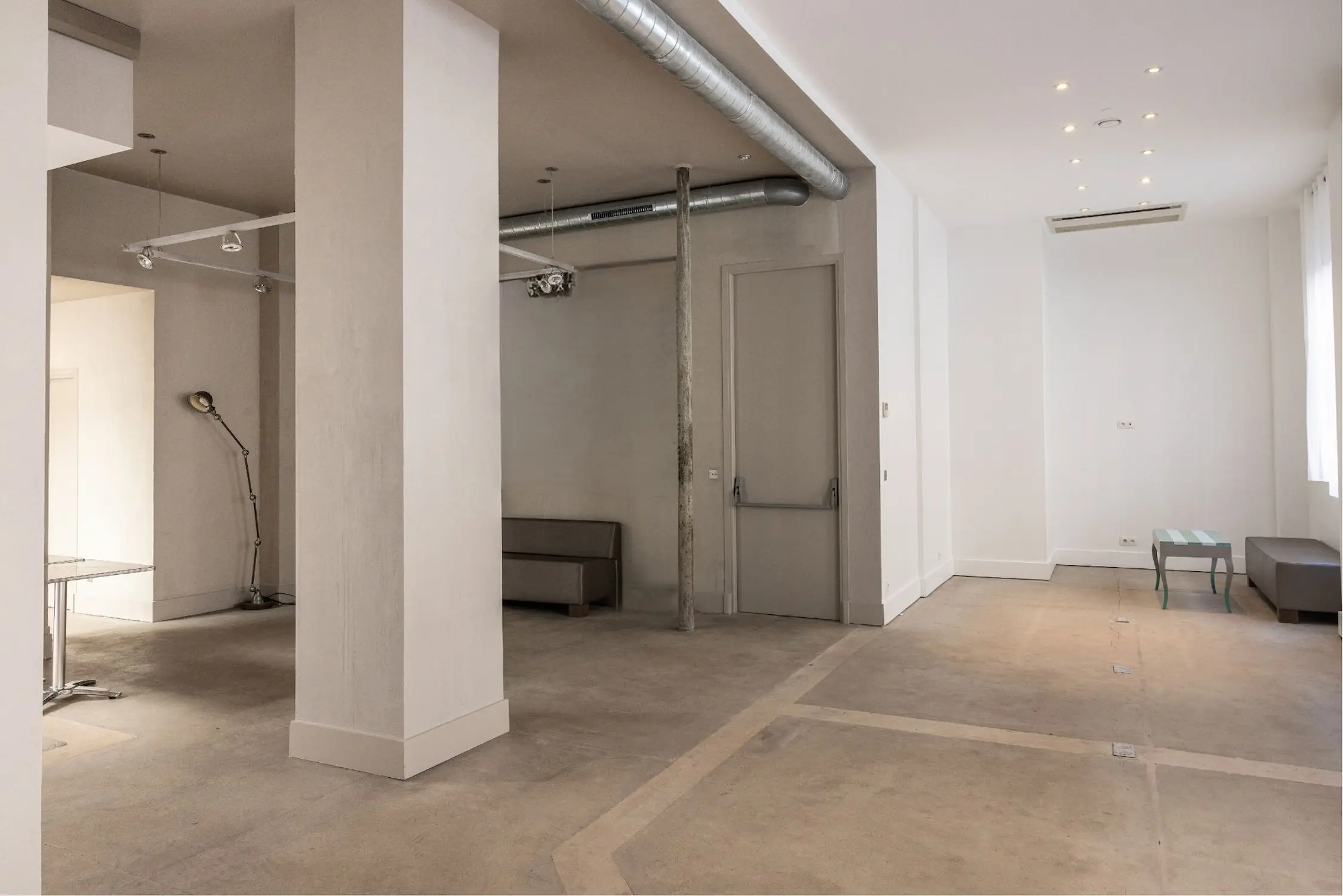 Location Showroom Paris rue Yves Toudic, Paris