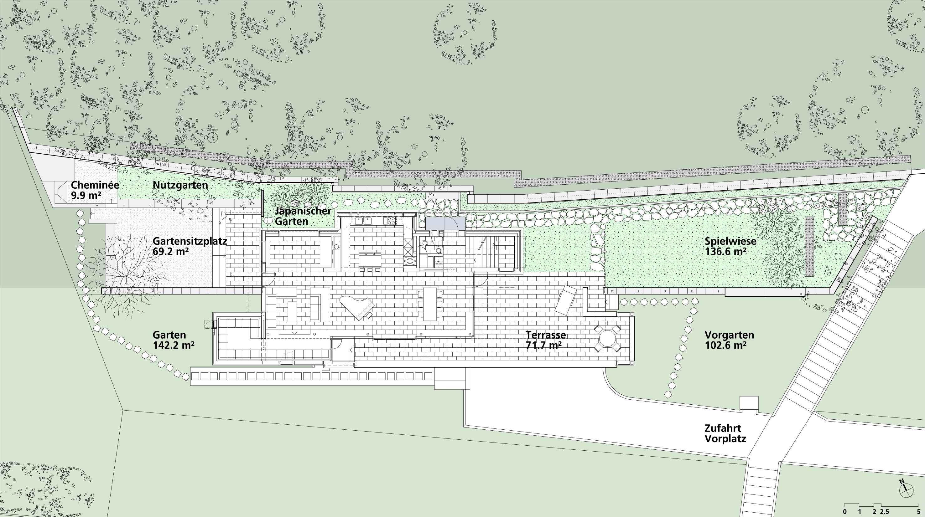 Situationsplan von Haus Trottenweg mit Gärten, Terrassen, Spielwiese und Zufahrt.