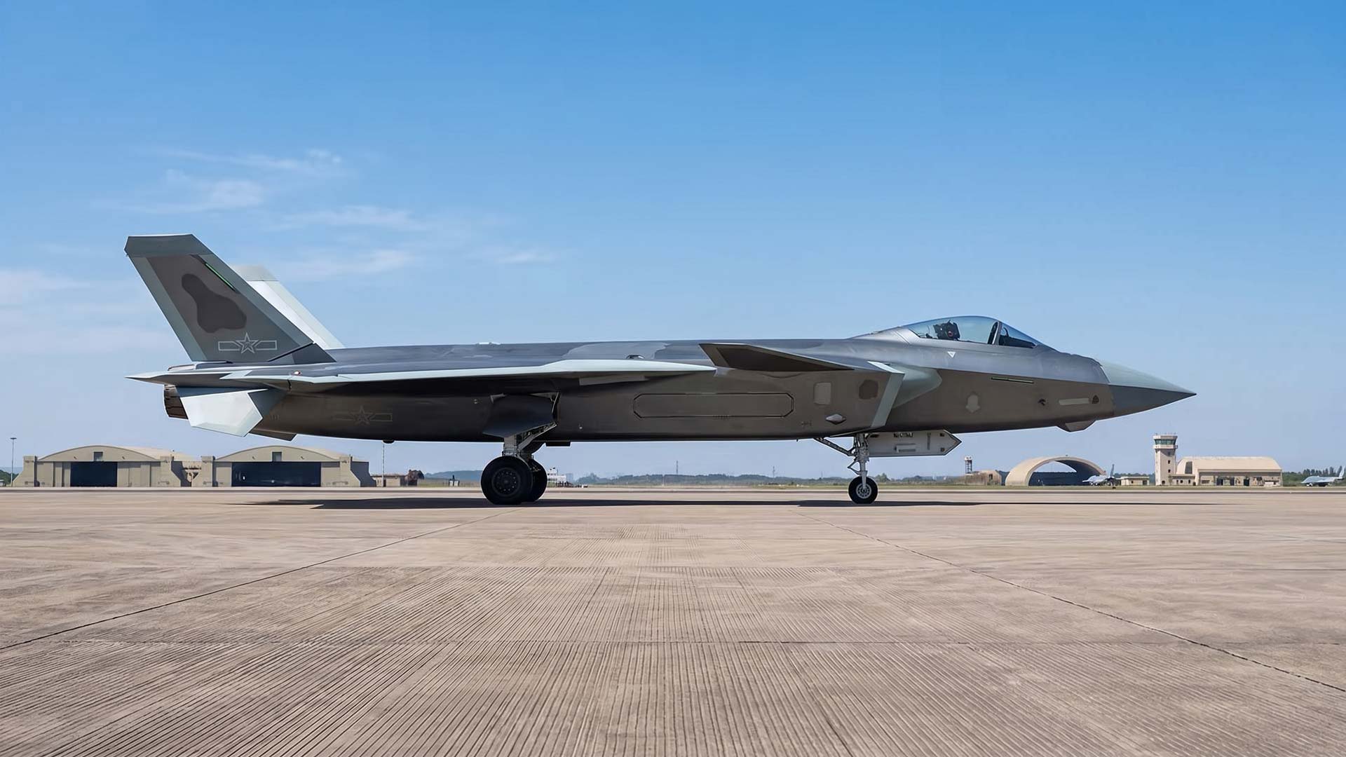 J-20 Mighty Dragon side profile