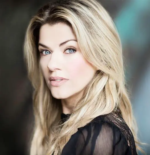 Melody E Jones