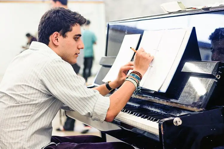 Gabriel Chernick (Musical Director/ Orchestrator/ Arranger & Composer)