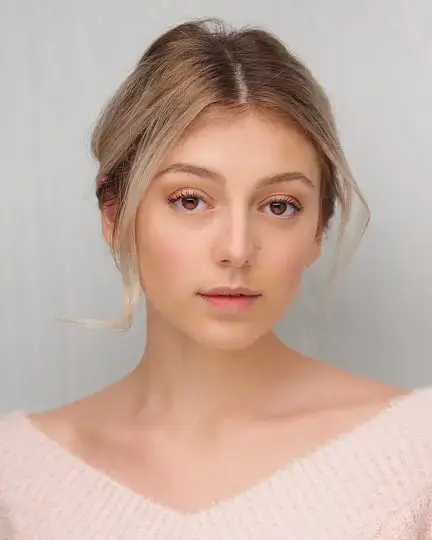 Hollie Steel