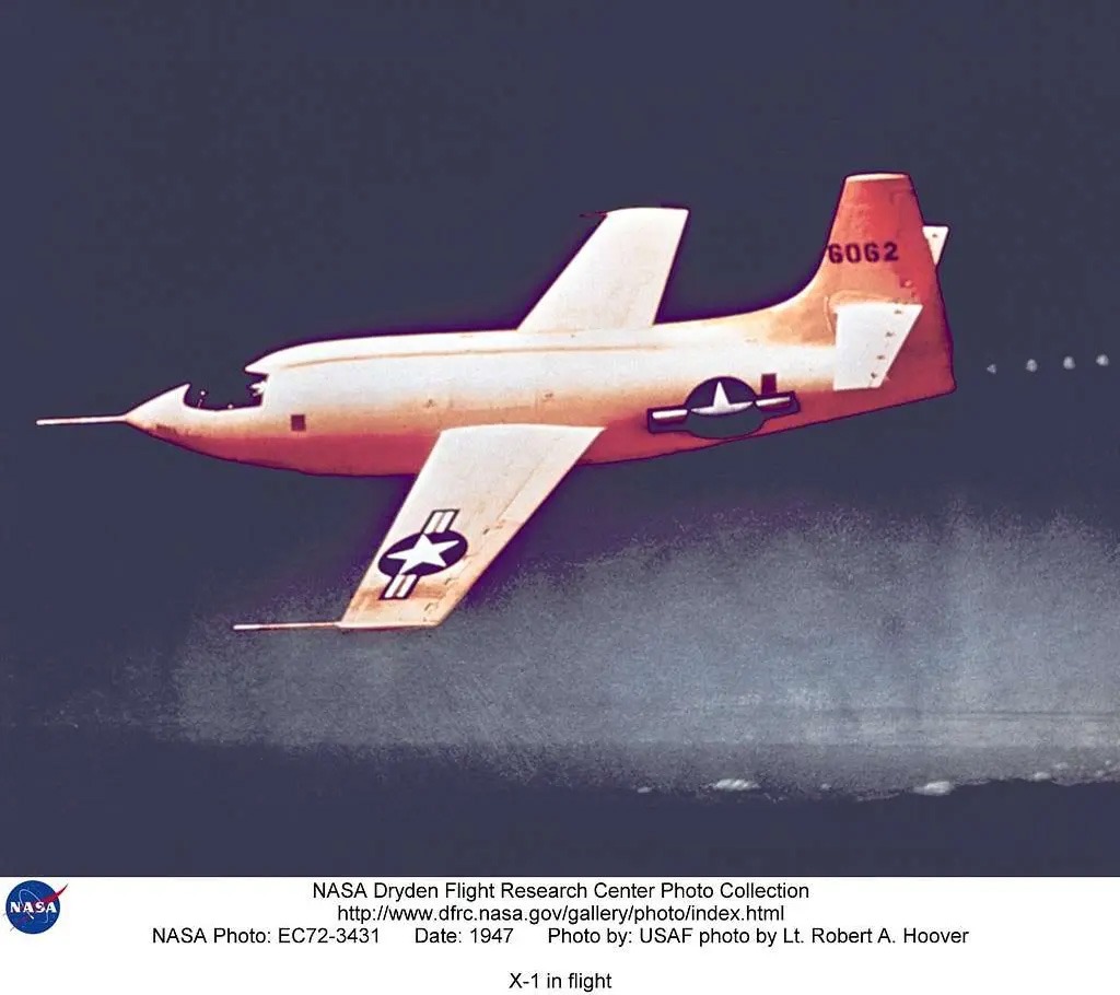 A NASA image of the Bell X-1. Caption reads: 'NASA Dryden Flight Research Center Photo Collection / http://www.dfrc.nasa.gov/gallery/photo/index.html / NASA Photo: EC72-3431 / Date: 1947 / Photo by: USAF photo by Lt. Robert A Hoover / X-1 in flight.'