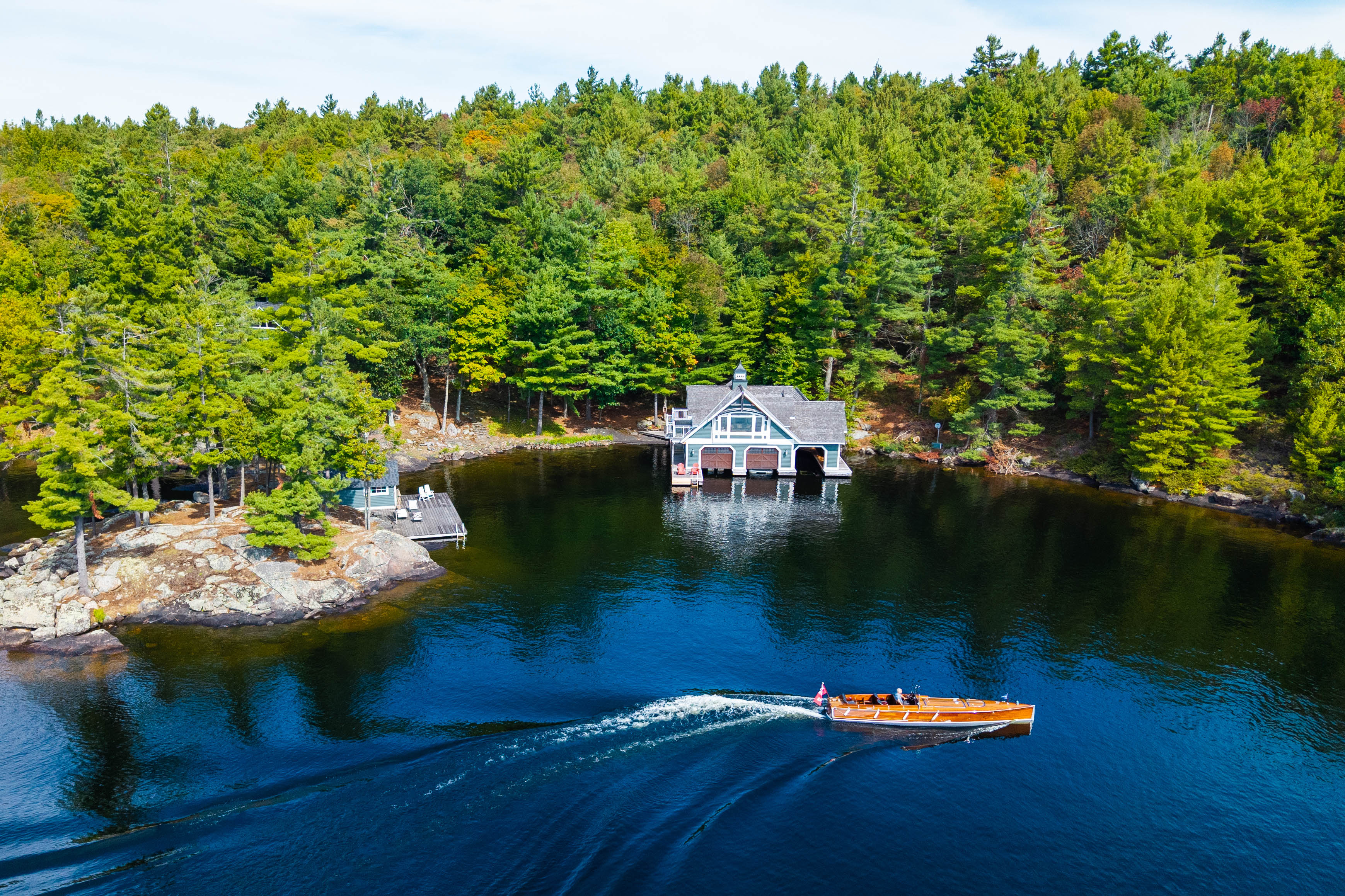Lake Muskoka - 'Norcliffe' Privacy & Provenance