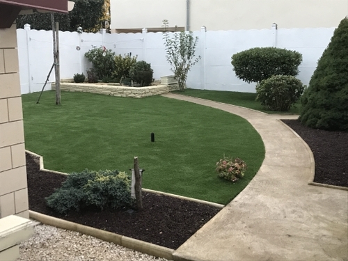 Jardin en gazon synthétique, M+Pose