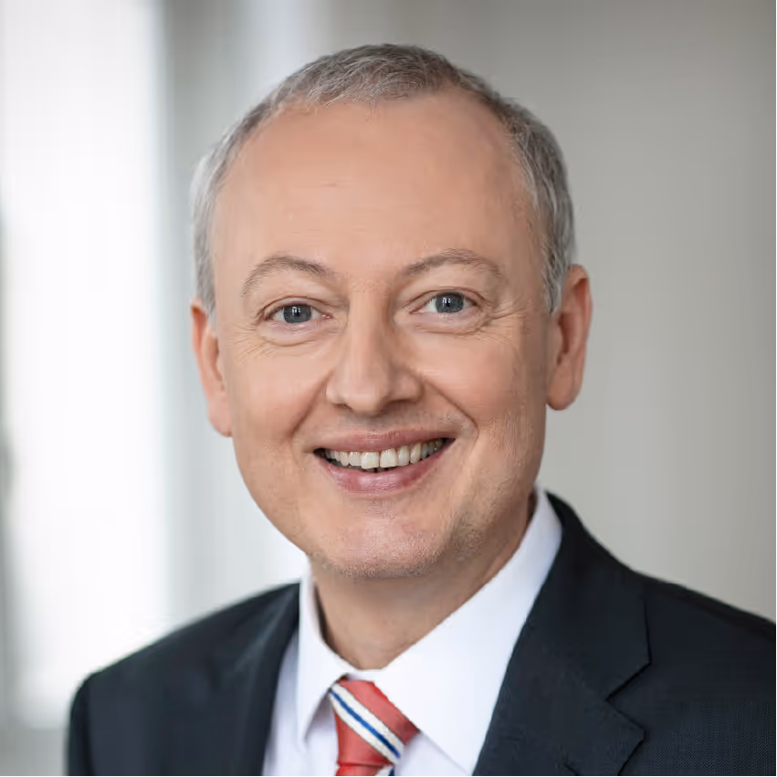 Dr. Daniel Detambel