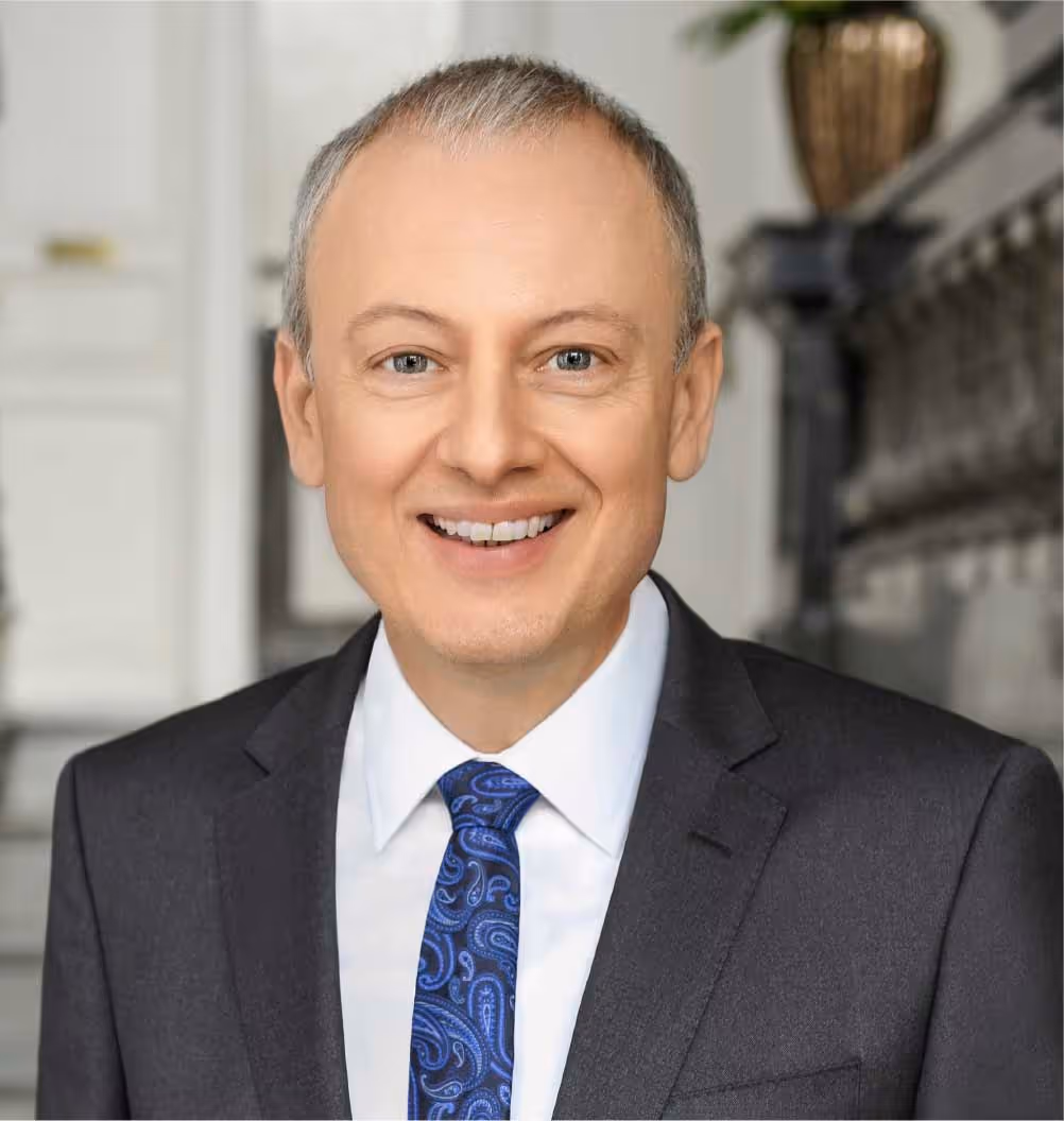 Dr. Daniel Detambel