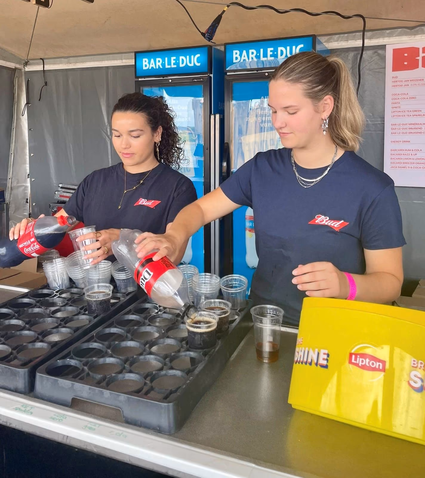 🍻 Werken én feesten tijdens de Zomerfeesten? 🎉