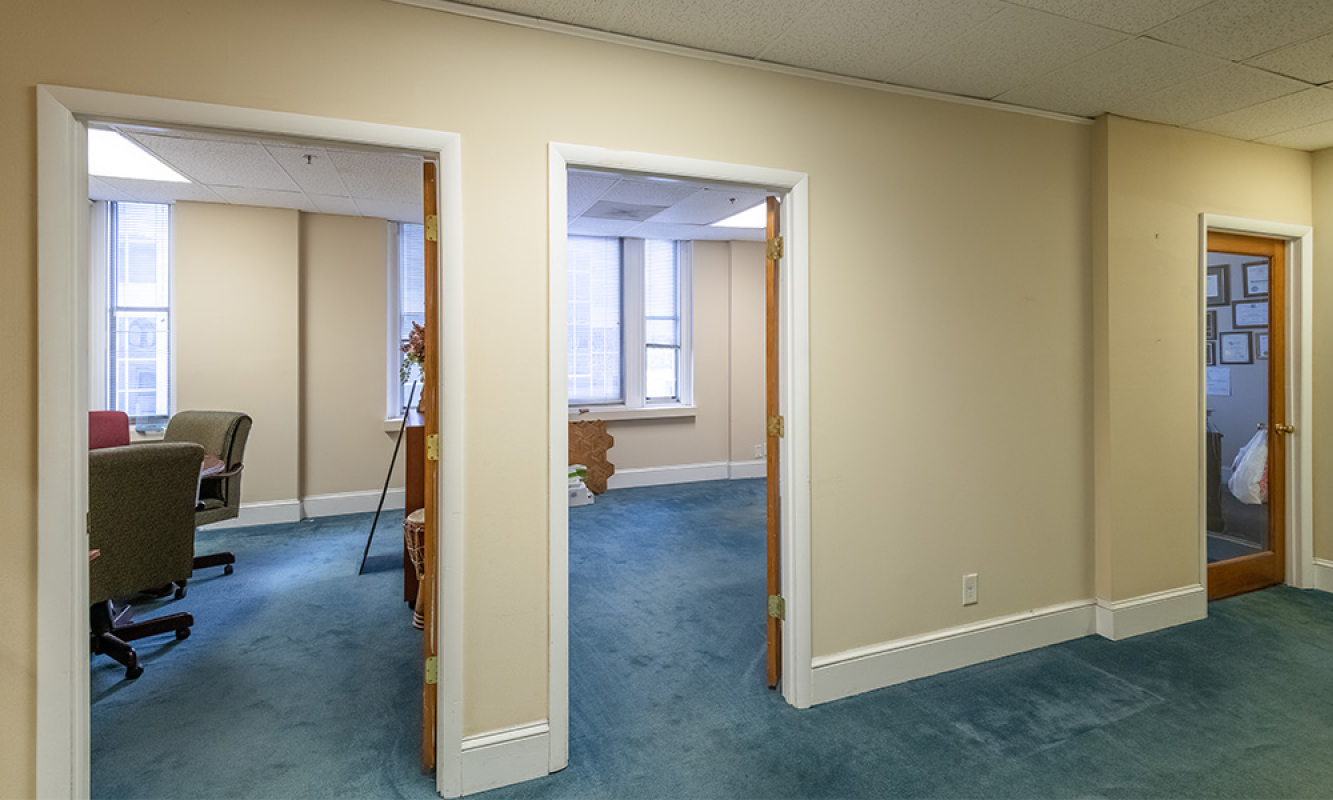 Raleigh Building Suite 900