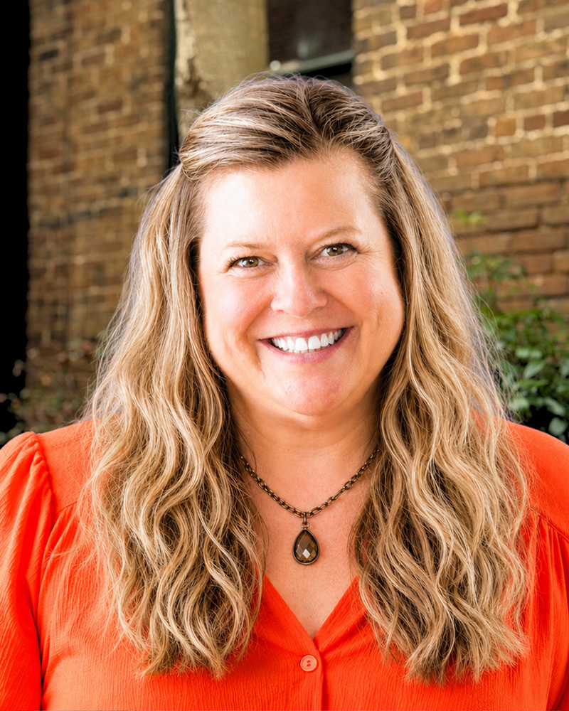 Kimberly Miller headshot