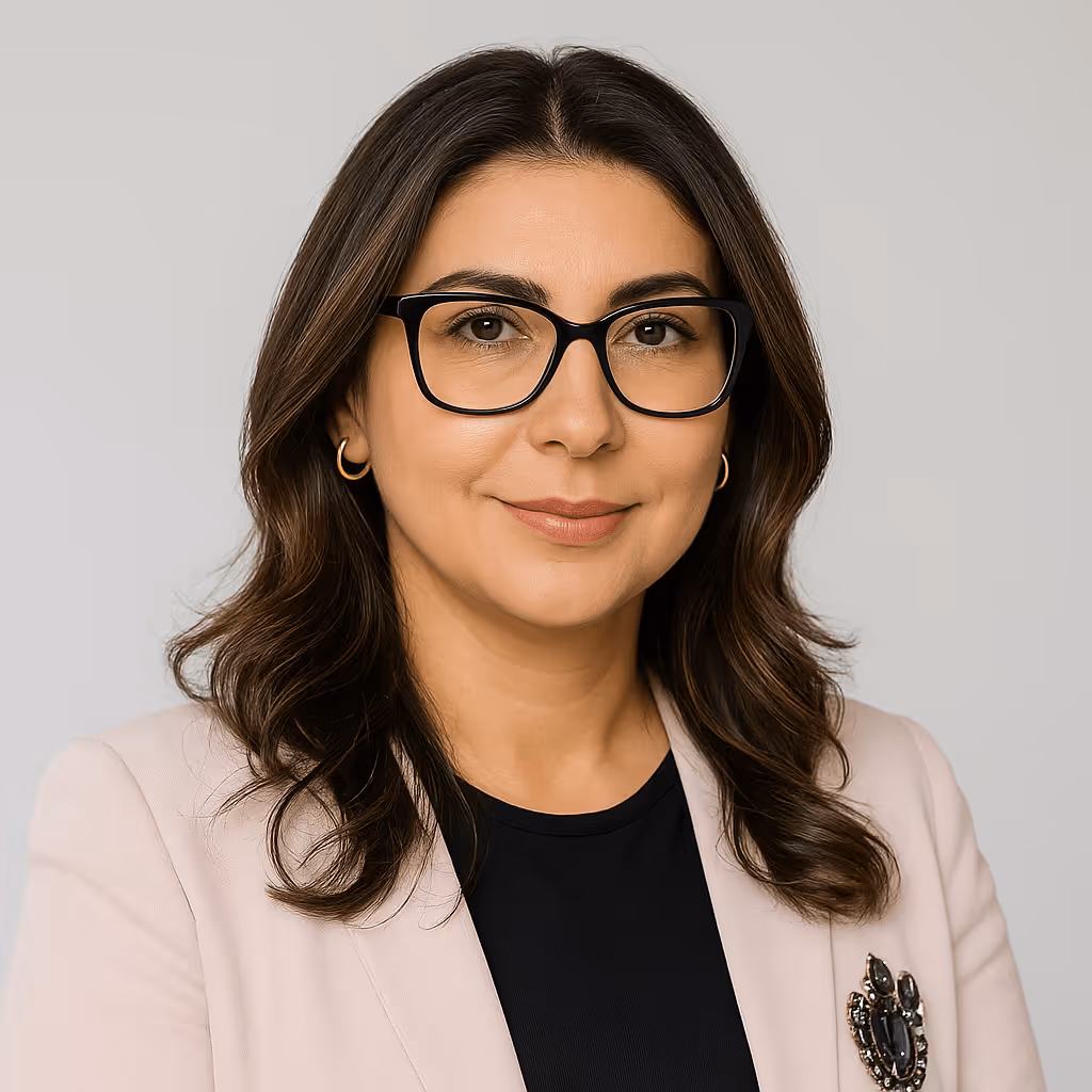Headshot of Dilara