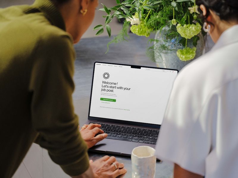 How To Stop Docker Containers: Full Guide With Examples - Upwork