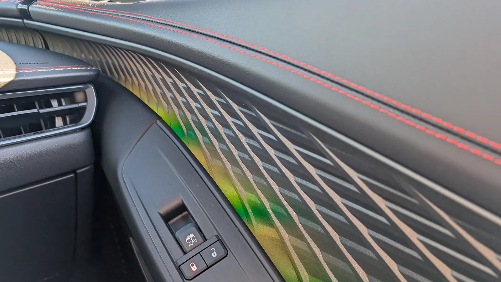 2025 Dodge Charger Scat Pack side panel