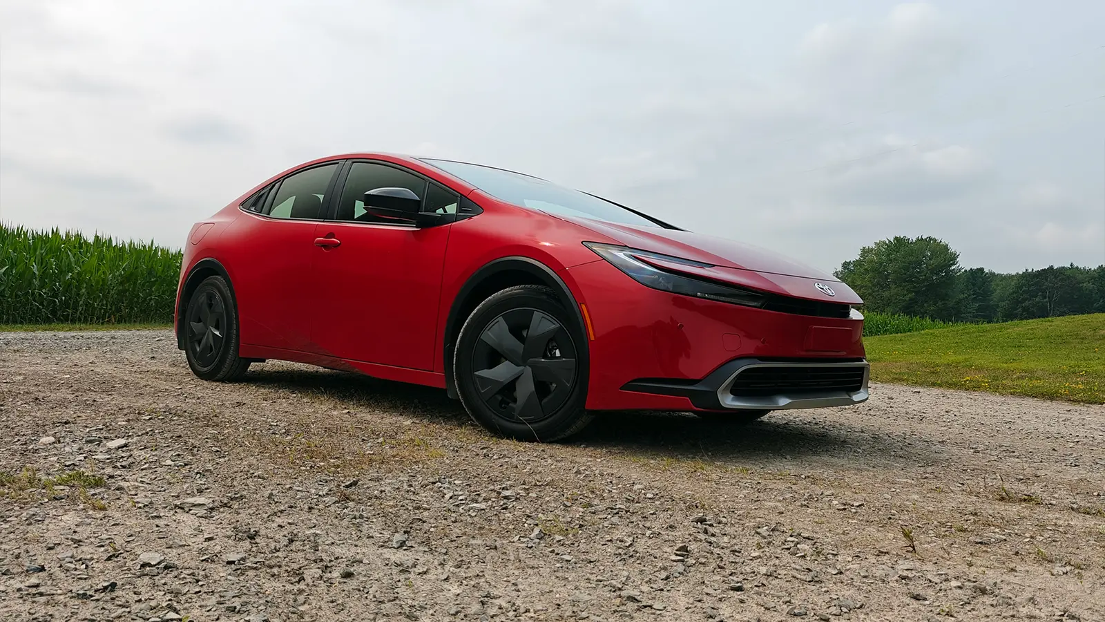 un Nissan Leaf 2026 rojo