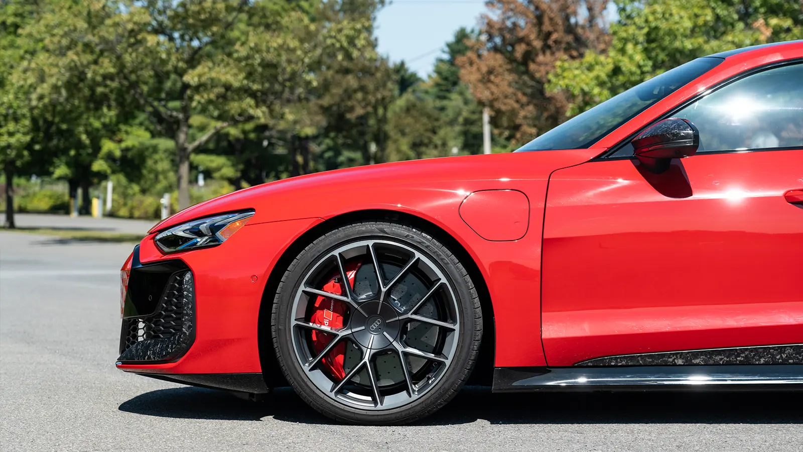 2025 Audi-RS E-Tron GT-Performance review side-view