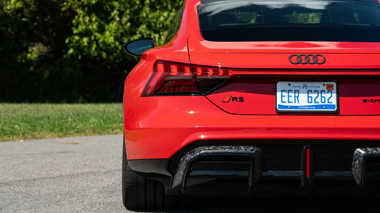 2025 Audi RS E-Tron GT Performance review side view
