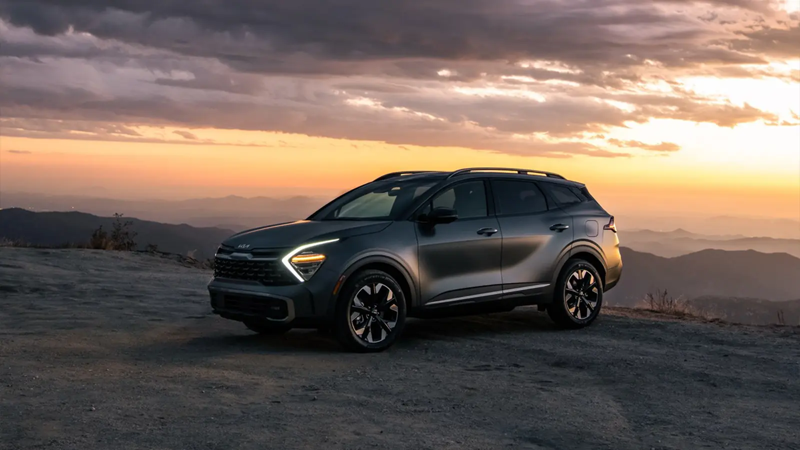 A 2025 Kia Sportage PHEV