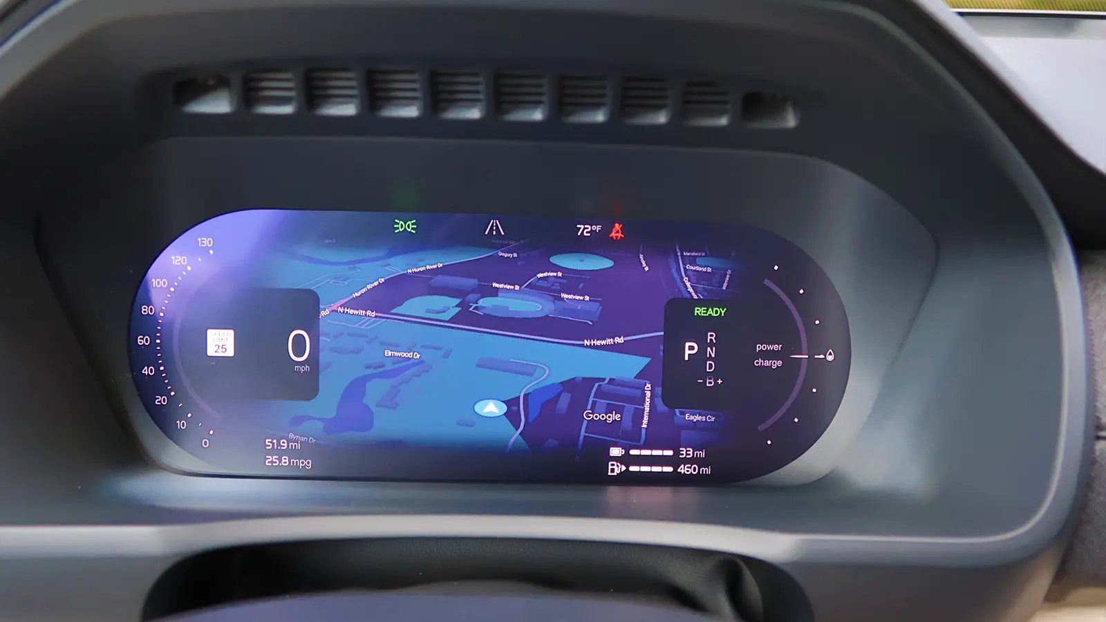 A silver 2026 Volvo XC90 T8 PHEV HUD