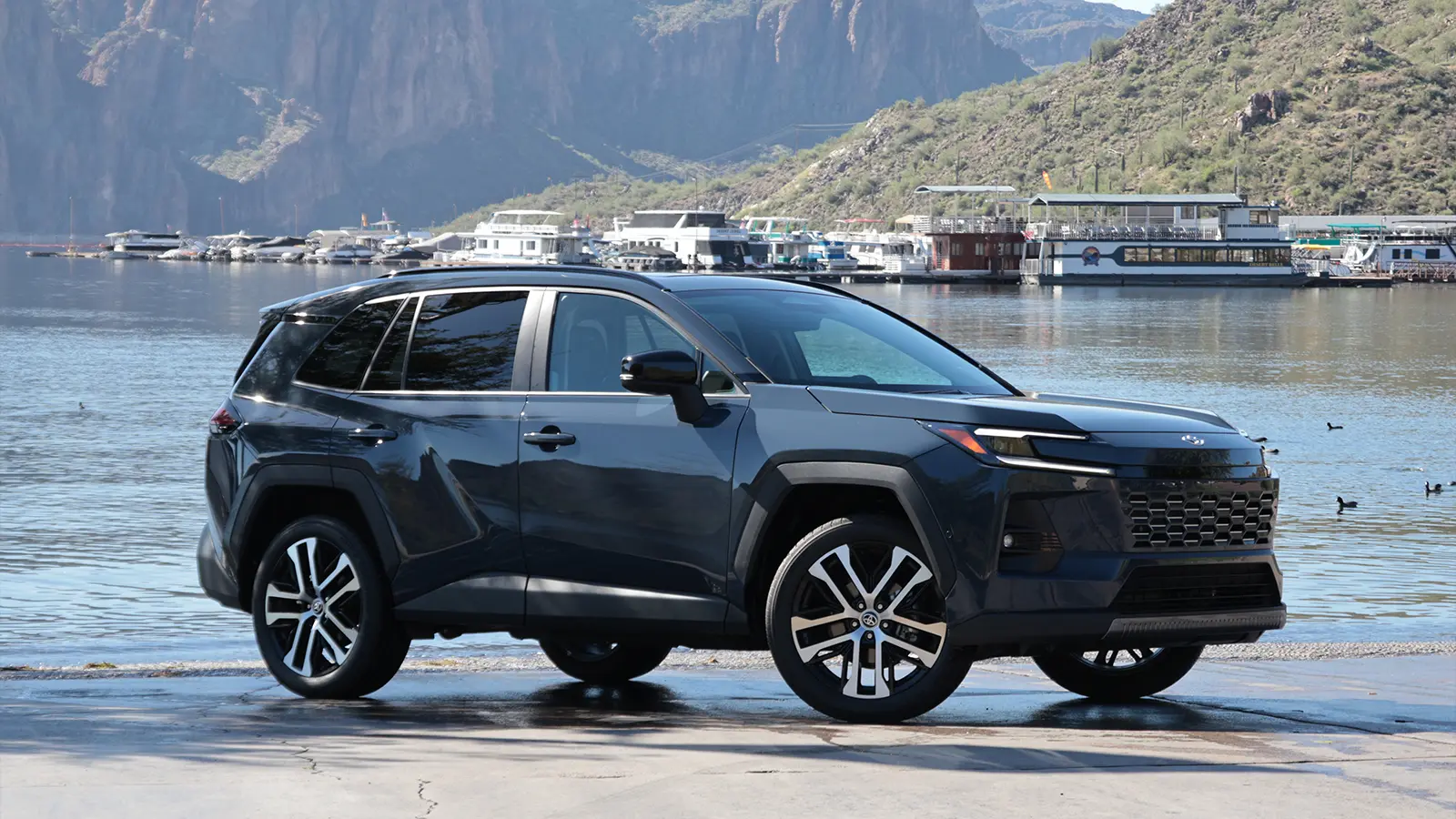 Un Toyota Rav4 2026 azul