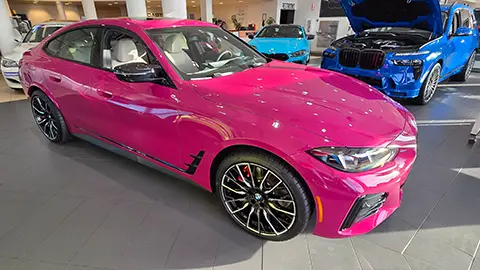 BMW rosa de Spokane