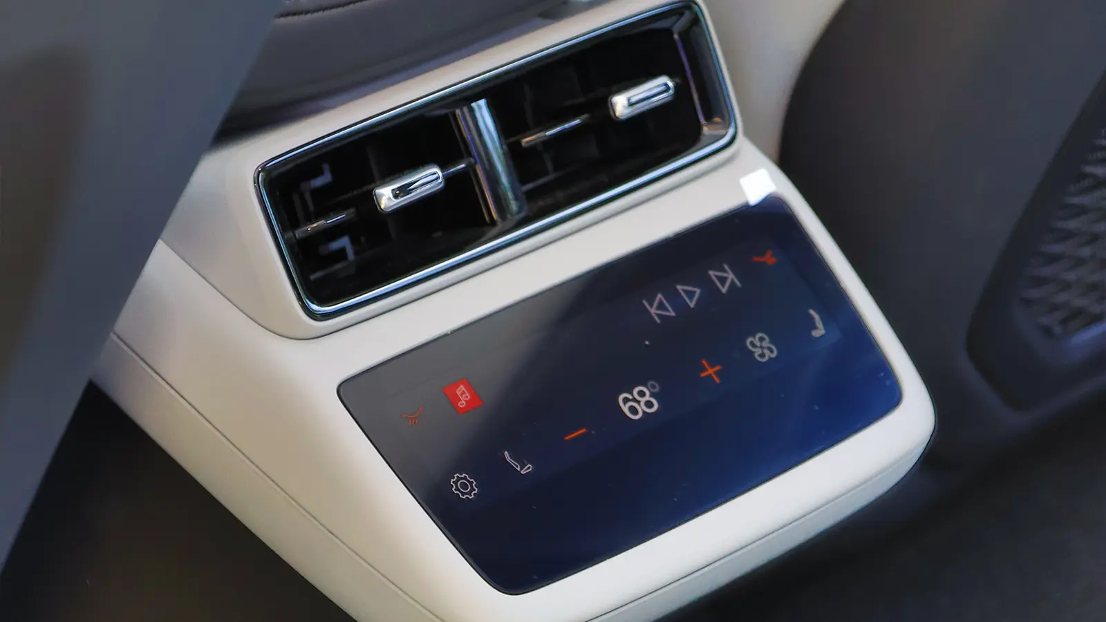 A silver 2025 Polestar 4 side view