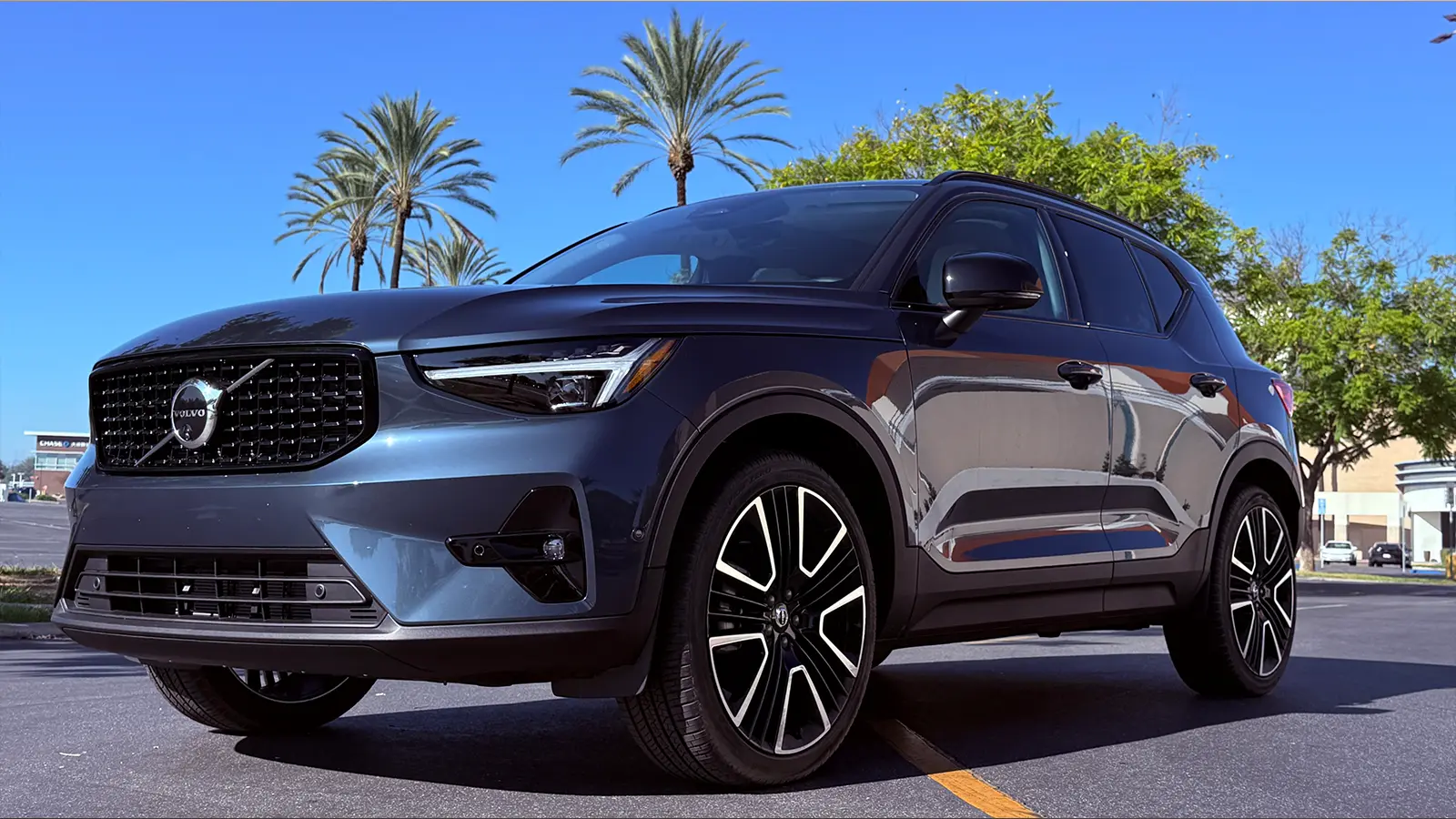 A 2026 dark blue Volvo XC40 parked