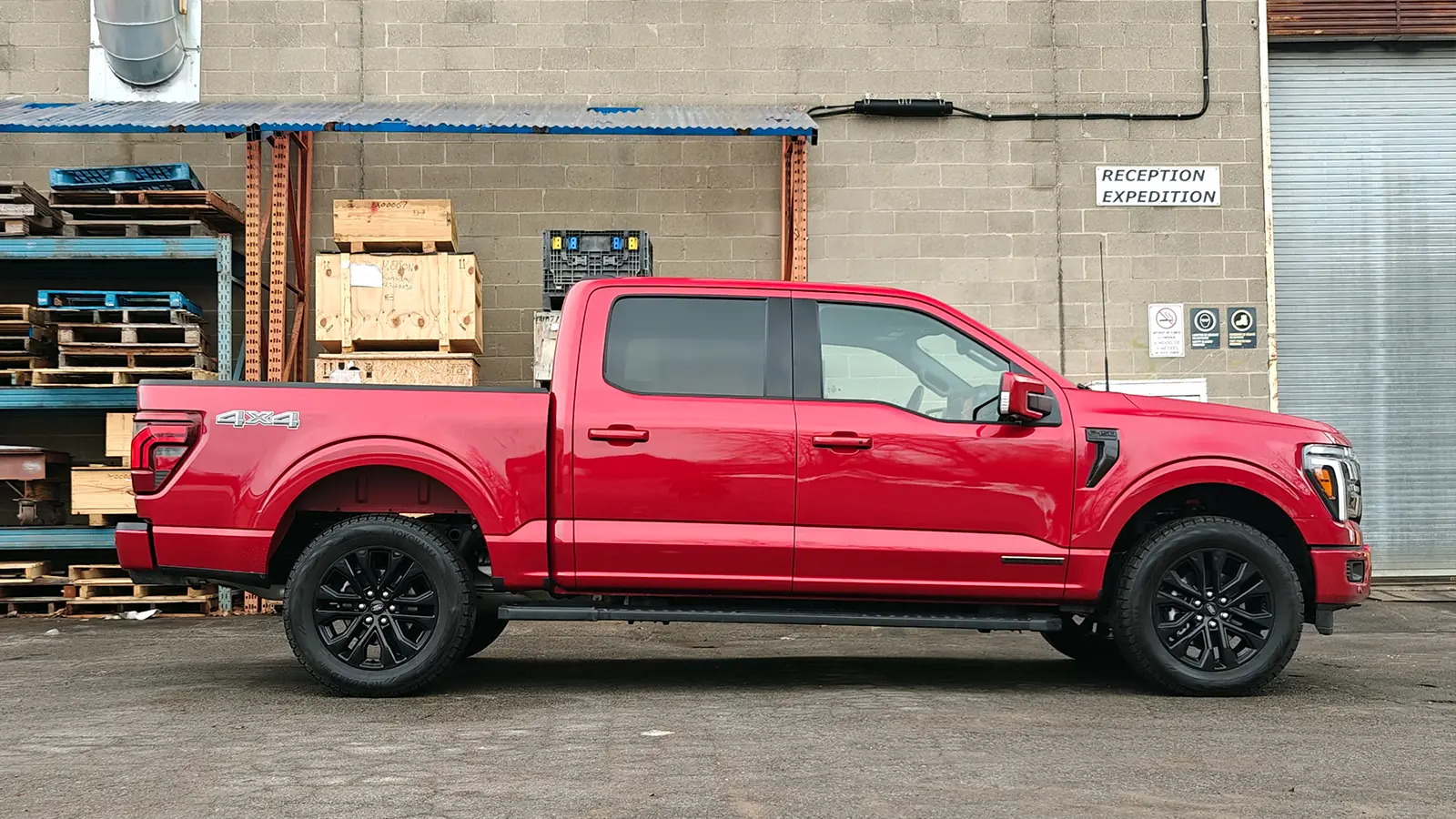 2025 Ford F-150 Powerboost Lariat side view