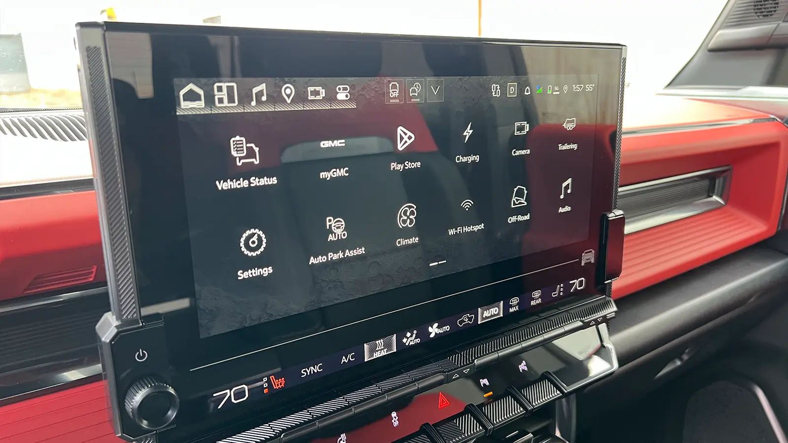 A dark gray 2026 GMC hummer EV pick up HUD