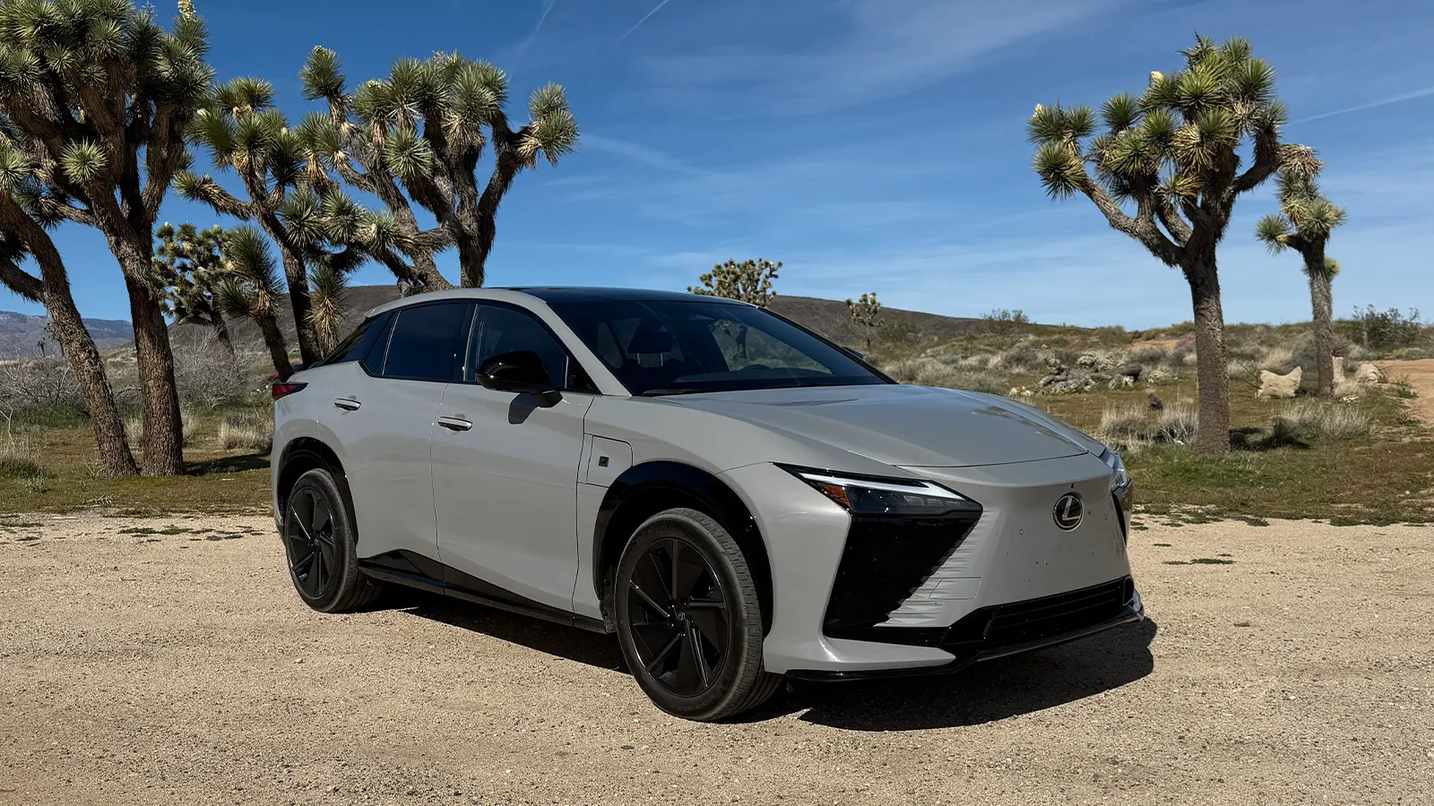 Una reseña deportiva del Lexus RZ550e F 2026