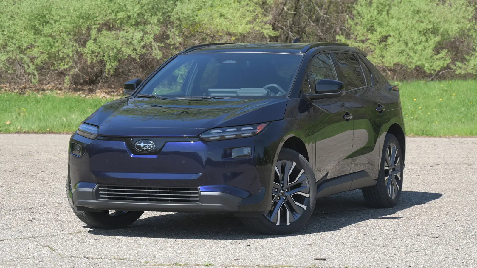 2026 Subaru Solterra Touring XT back and front angles