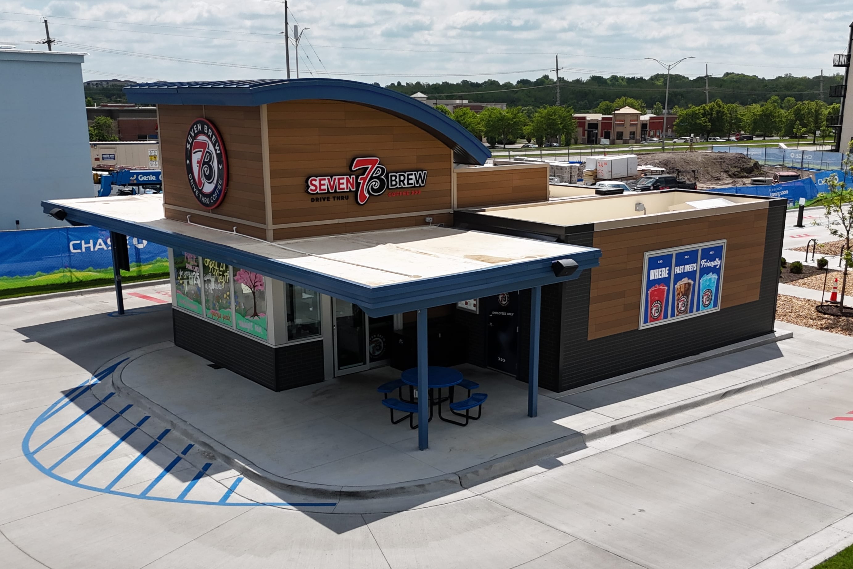7 Brew Drive Thru Coffee - S. Overland Park